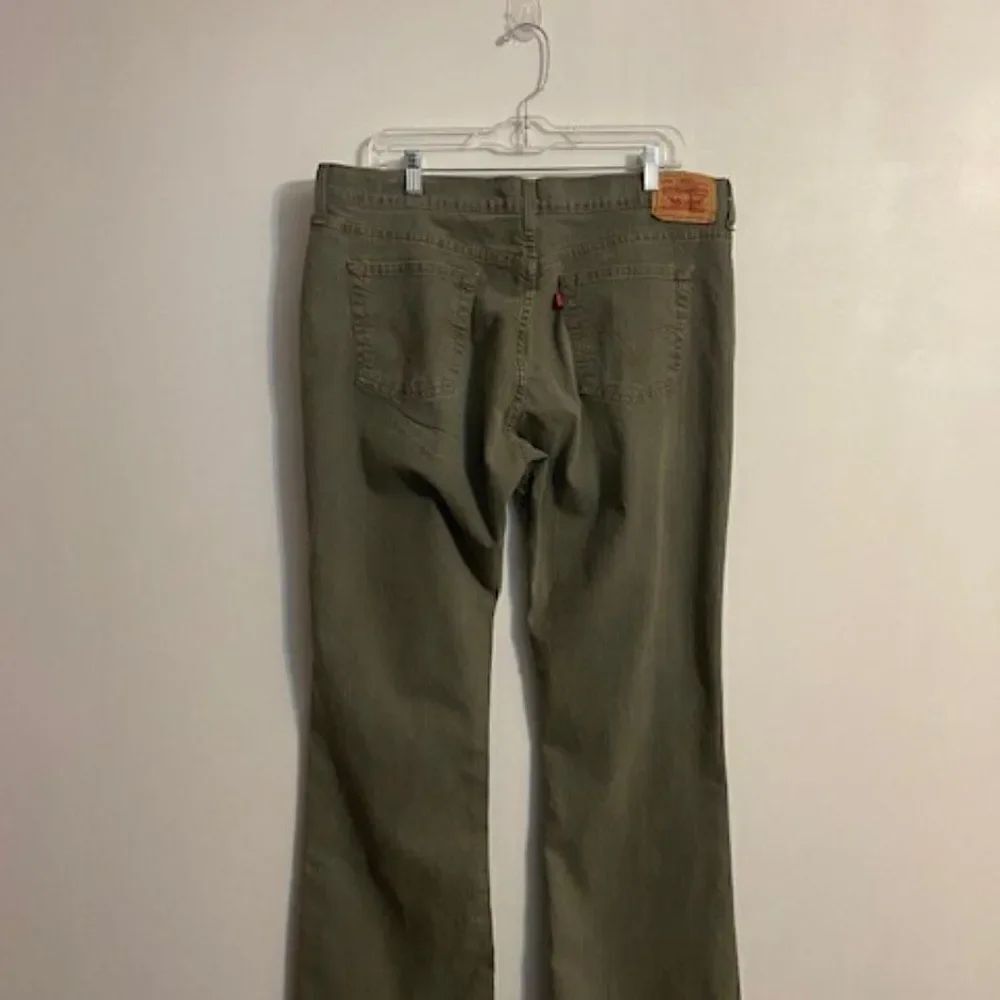 Levi's 515 Green 5 pocket bootcut jeans, size 16M - Picture 2 of 3